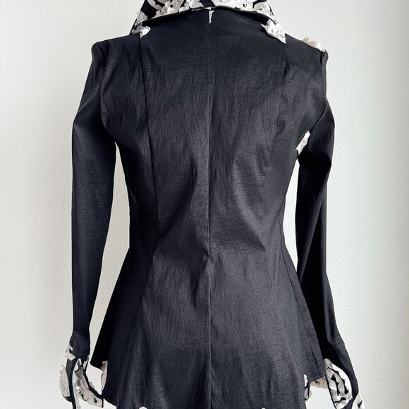 VINTAGE BLACK BLAZER WITH WHITE FLORAL APPLIQUE - Picture 2 of 12